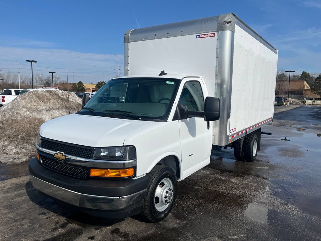 New 2026 Chevrolet Express 3500 w/ Power Convenience Package RWD image 31
