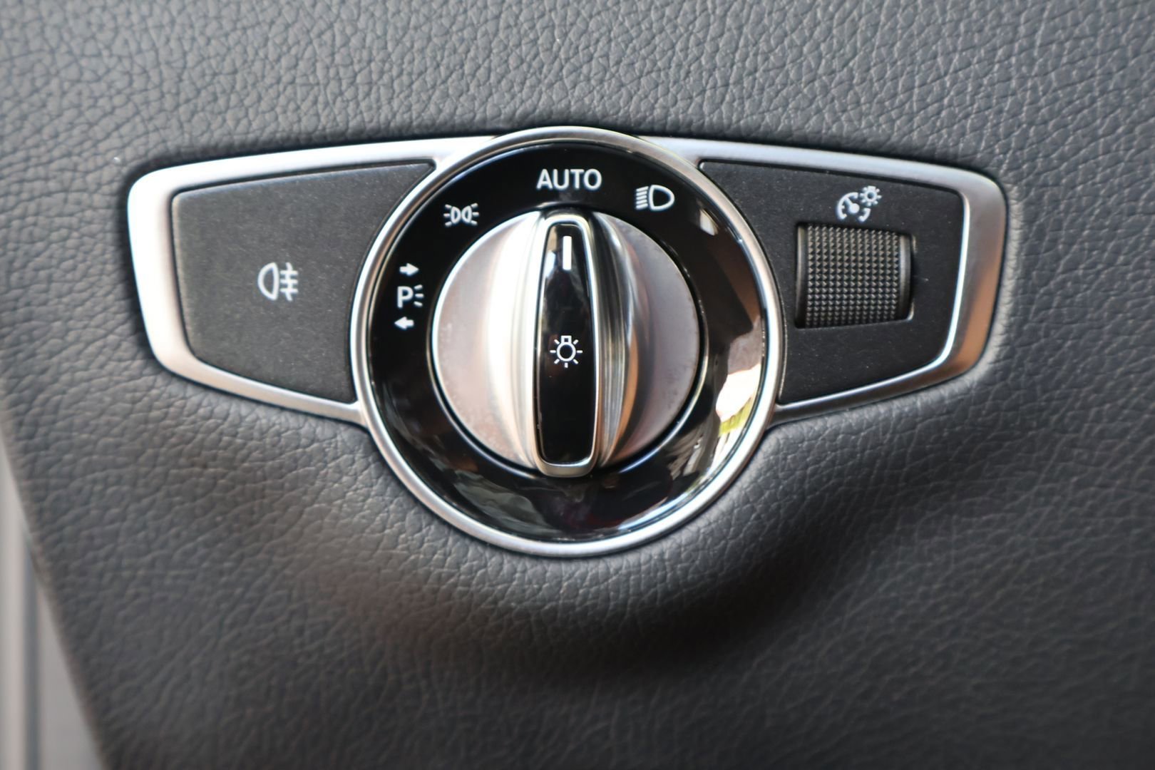 Used 2021 Mercedes-Benz E 450 4MATIC Coupe image 18