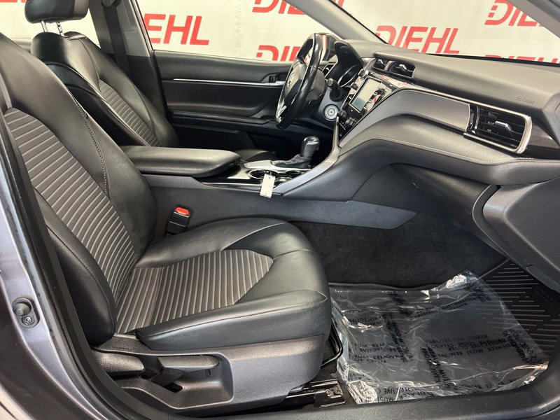 Used 2020 Toyota Camry SE FWD image 12