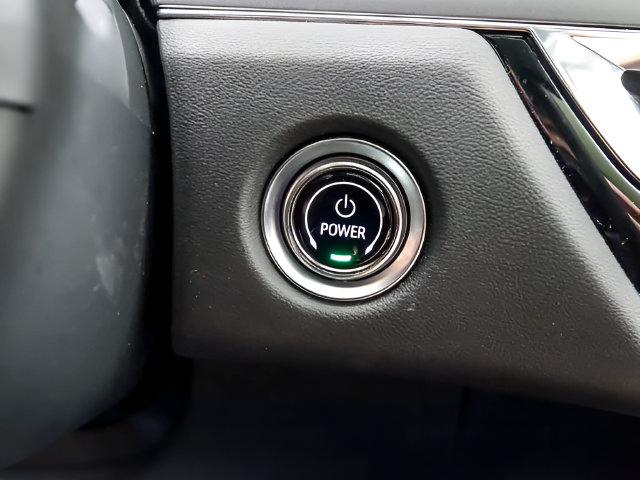 Used 2024 Cadillac Lyriq Tech AWD/4WD image 17