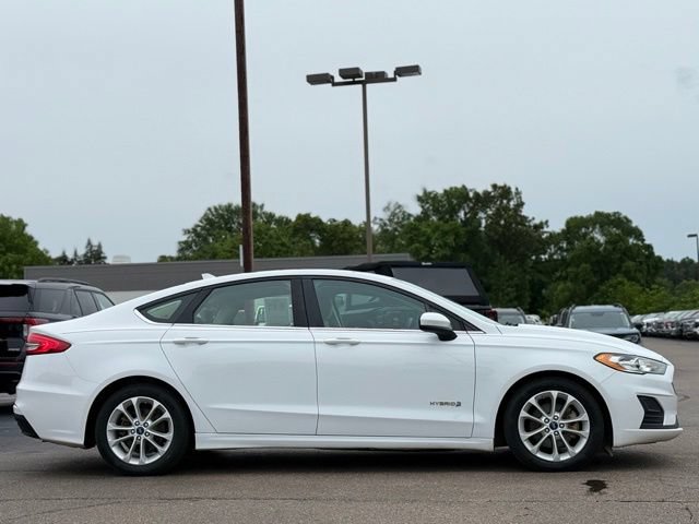 Used 2019 Ford Fusion SE FWD image 37