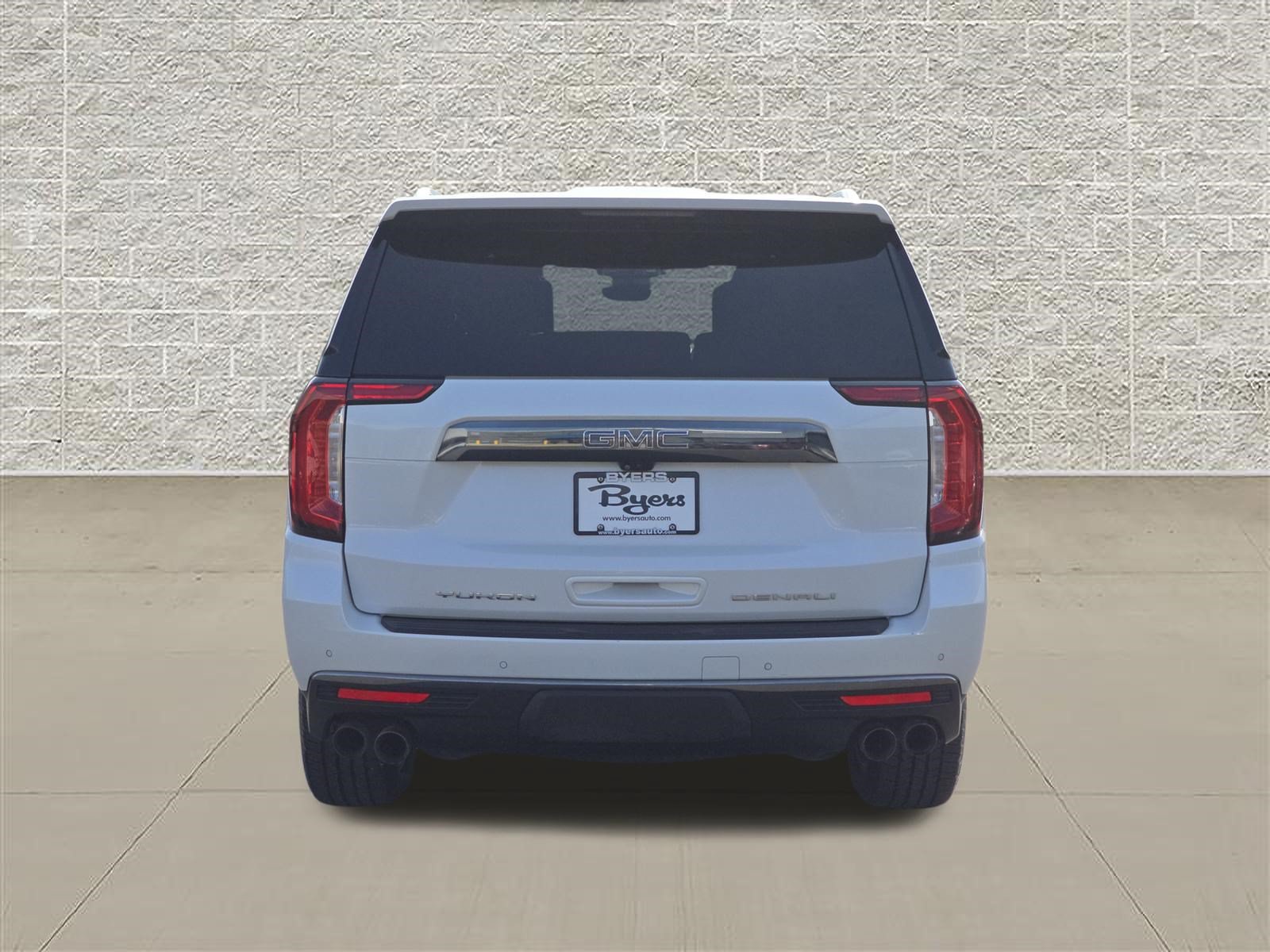 Used 2023 GMC Yukon Denali Ultimate AWD/4WD image 6