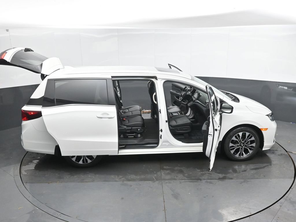 Used 2025 Honda Odyssey Elite image 44