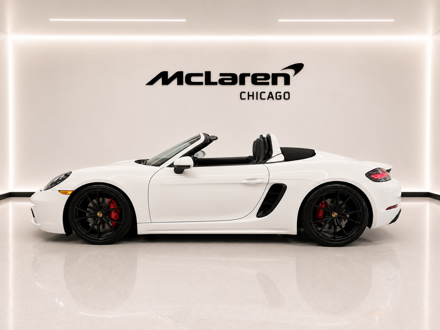 Used 2017 Porsche 718 Boxster S RWD image 1