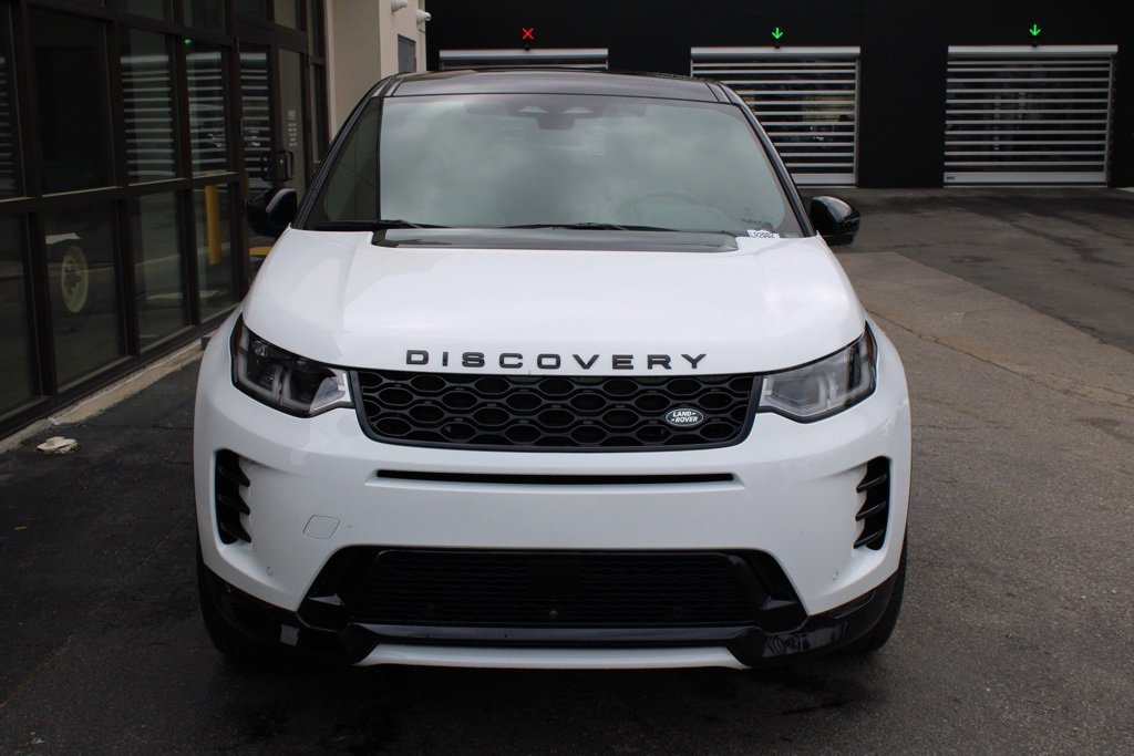 Certified 2024 Land Rover Discovery Sport Dynamic SE image 7