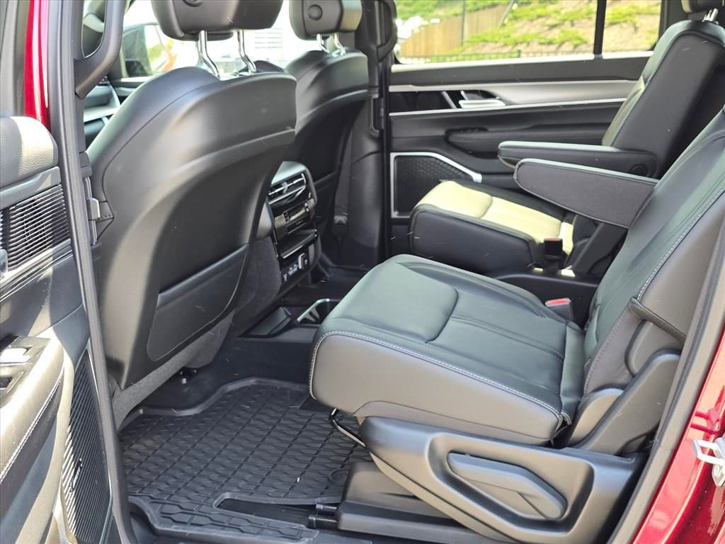 New 2026 Jeep Grand Wagoneer 4WD image 5