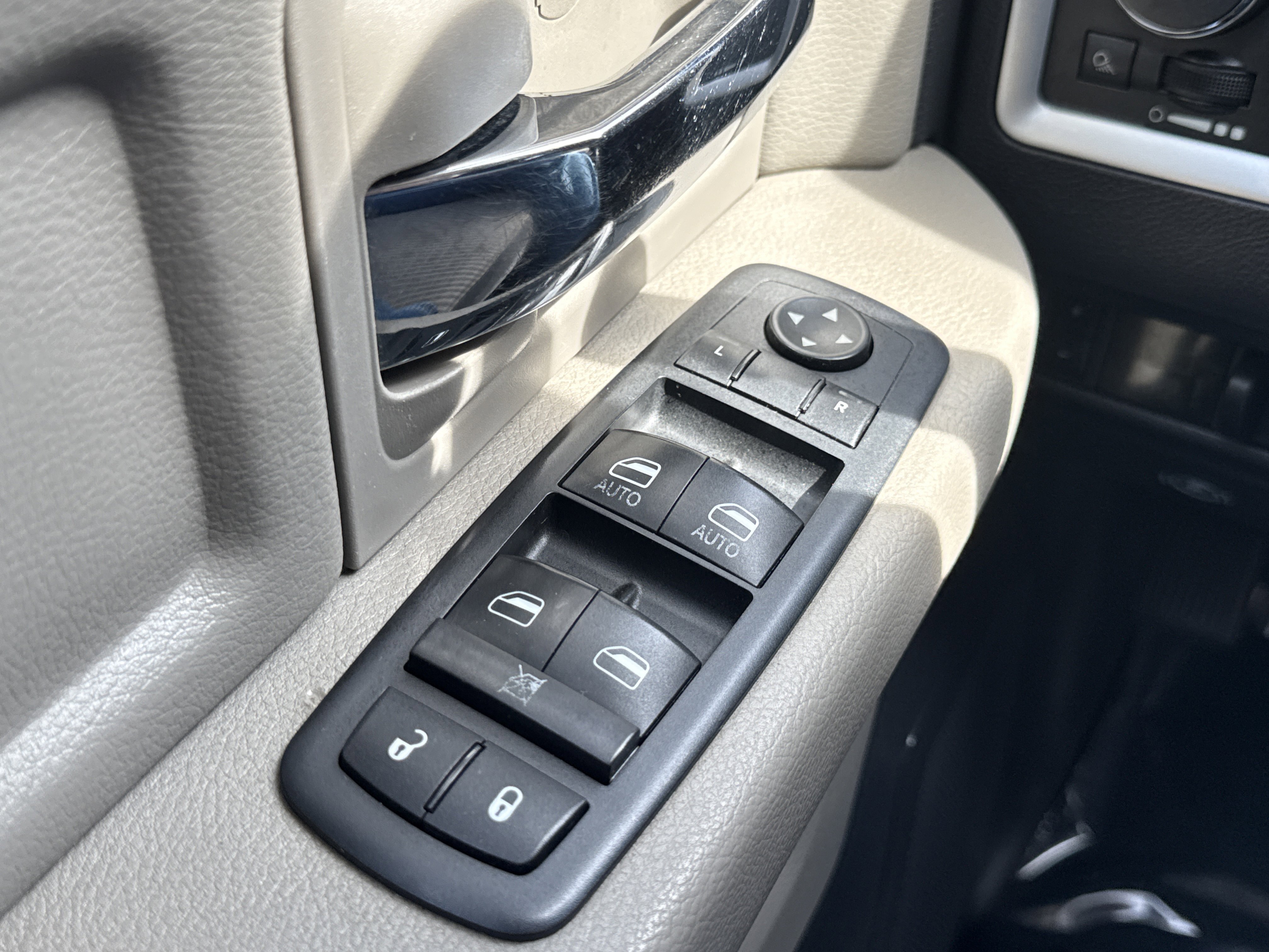 Used 2011 RAM 2500 Big Horn image 27