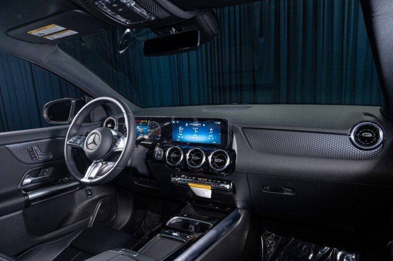 New 2025 Mercedes-Benz GLA 250 image 4