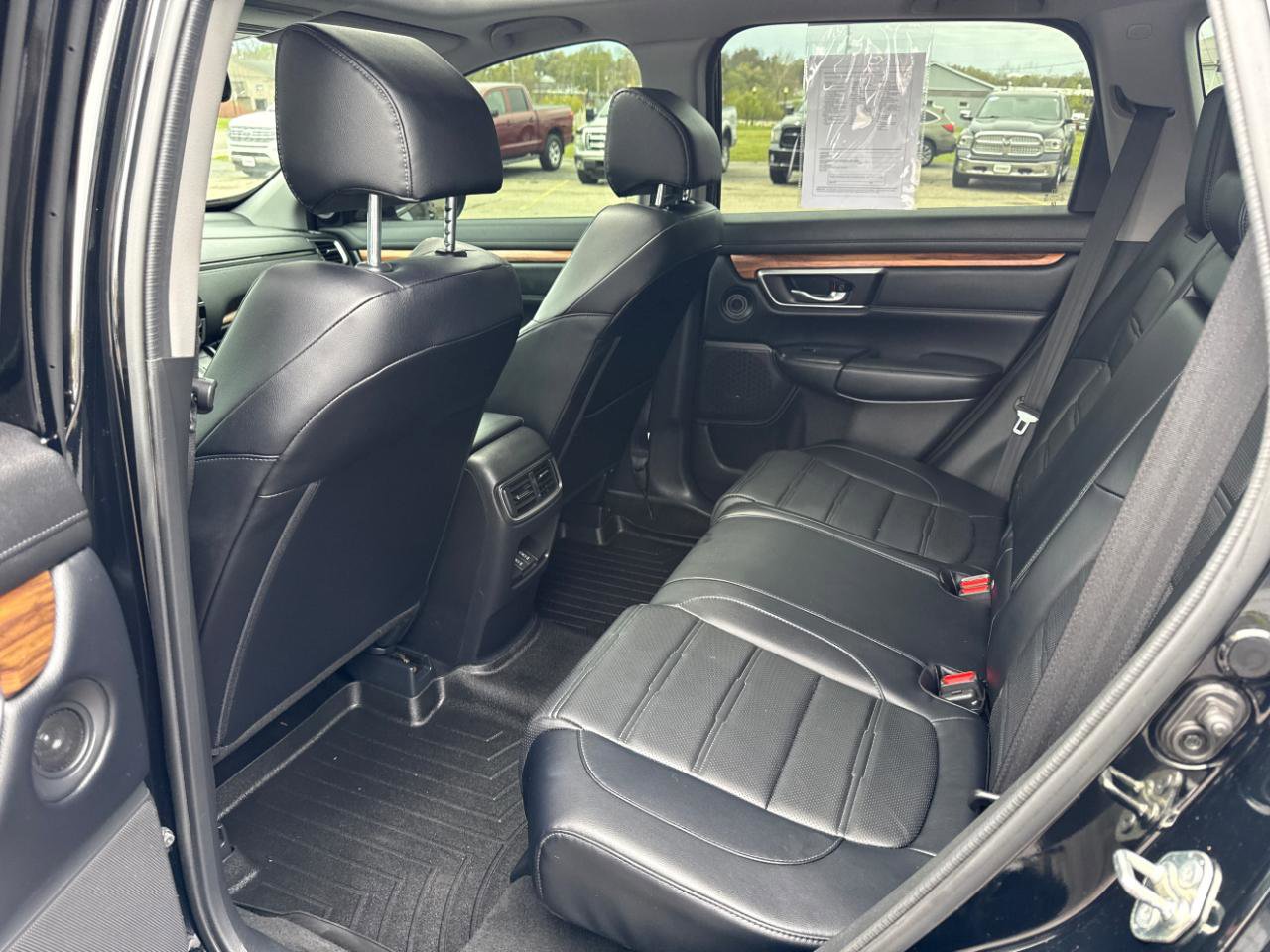 Used 2018 Honda CR-V Touring image 12