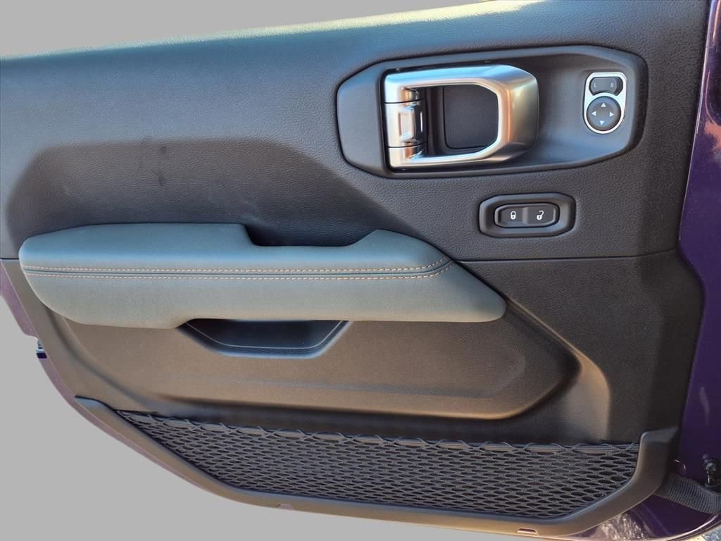 New 2026 Jeep Gladiator Mojave image 13