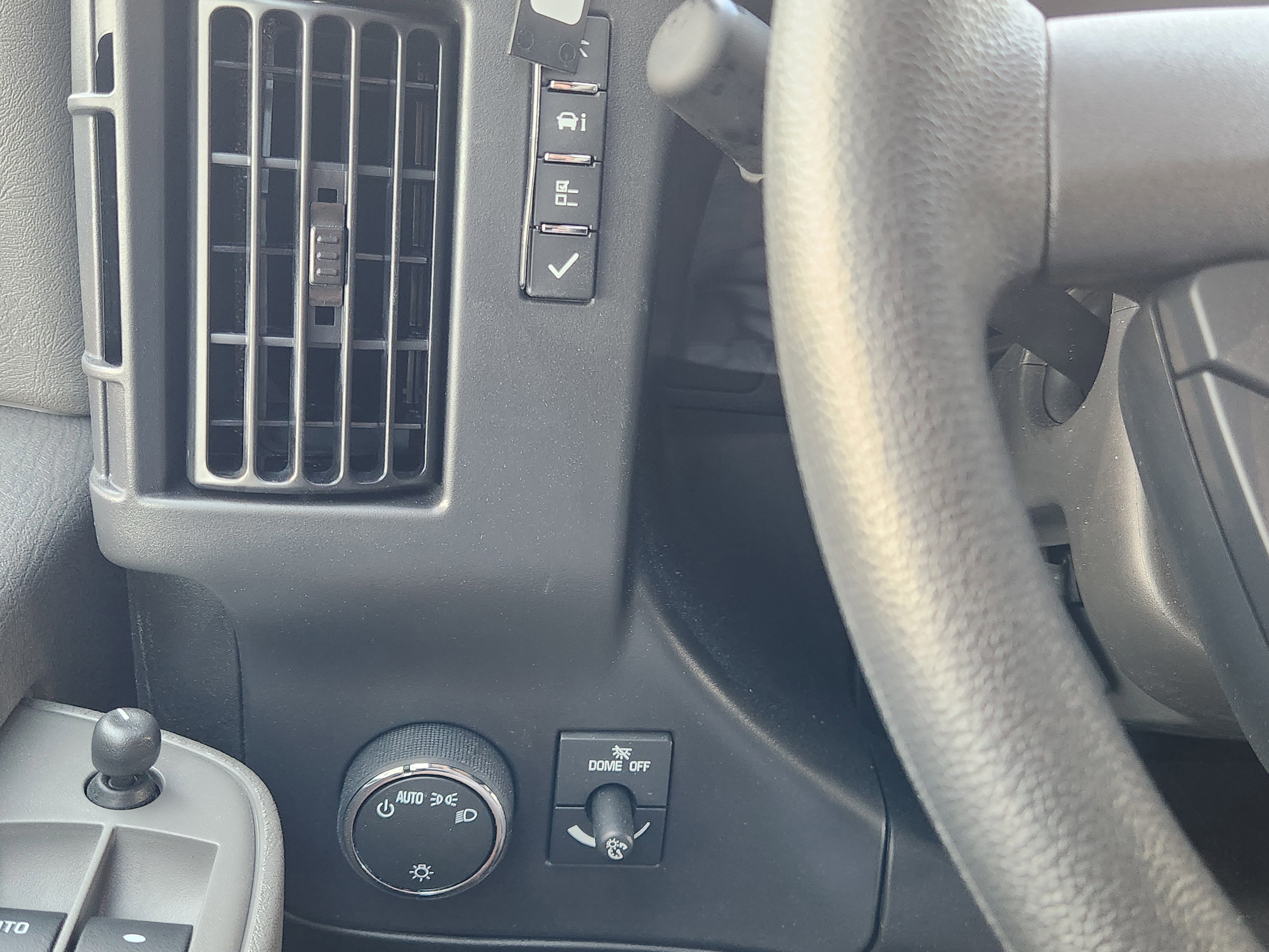 New 2025 Chevrolet Express 2500 w/ Safety Package image 23