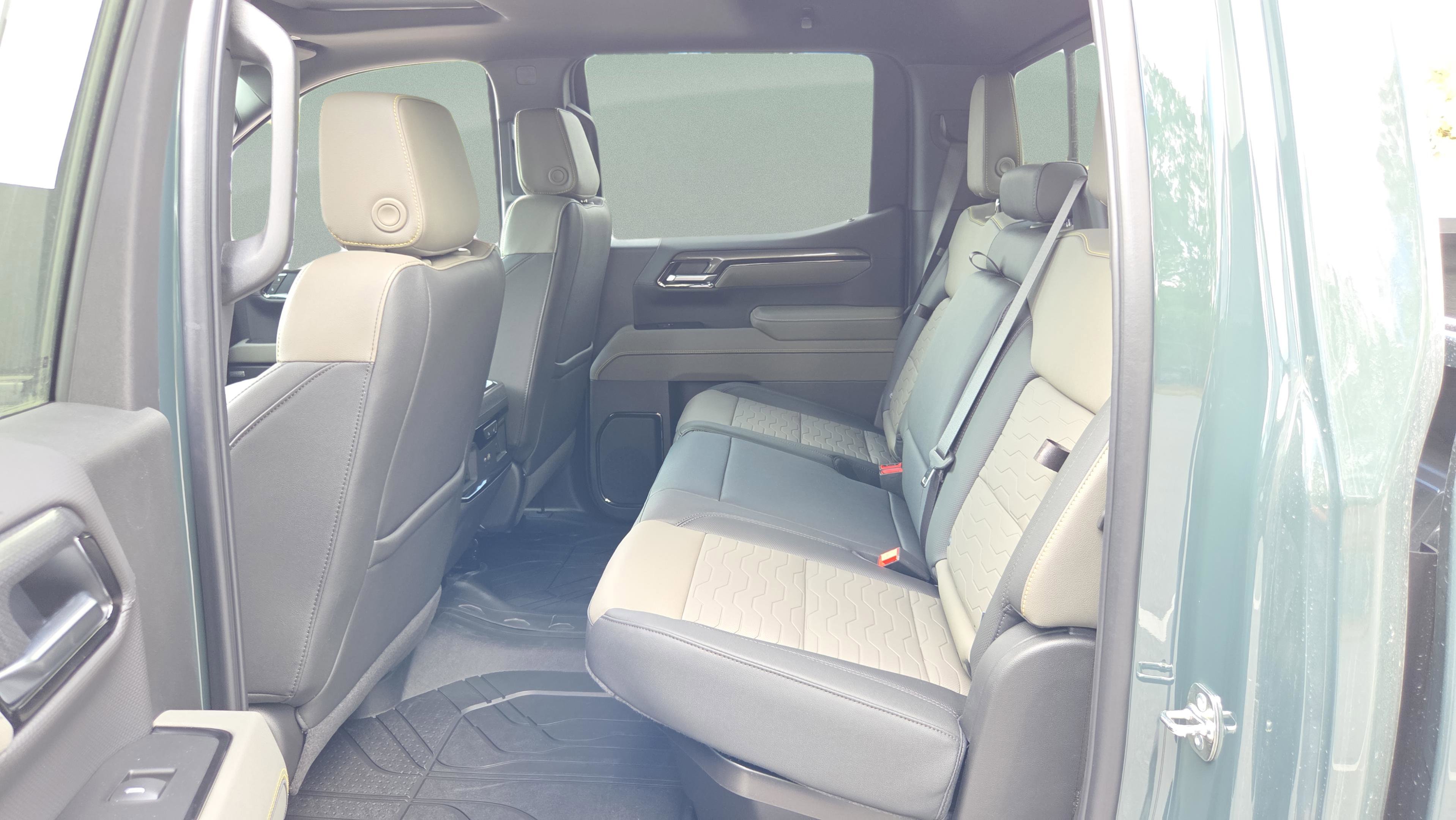 New 2026 Chevrolet Silverado 1500 ZR2 AWD/4WD image 10
