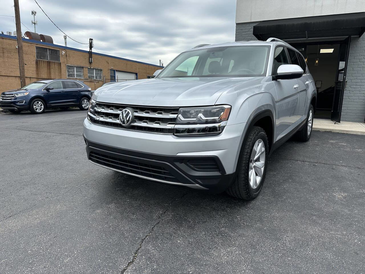 Used 2018 Volkswagen Atlas S FWD image 3