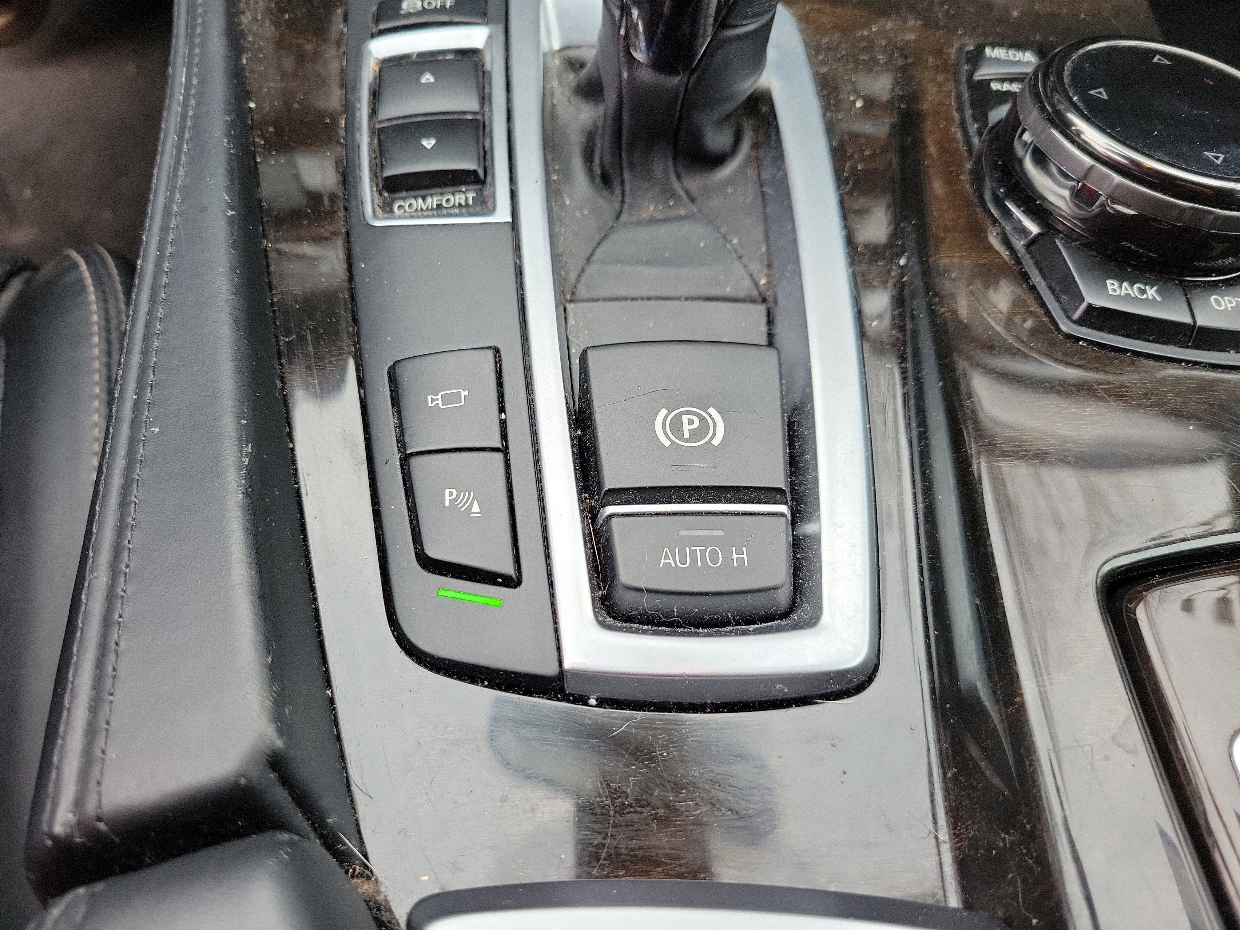 Used 2016 BMW 550i Sedan image 25