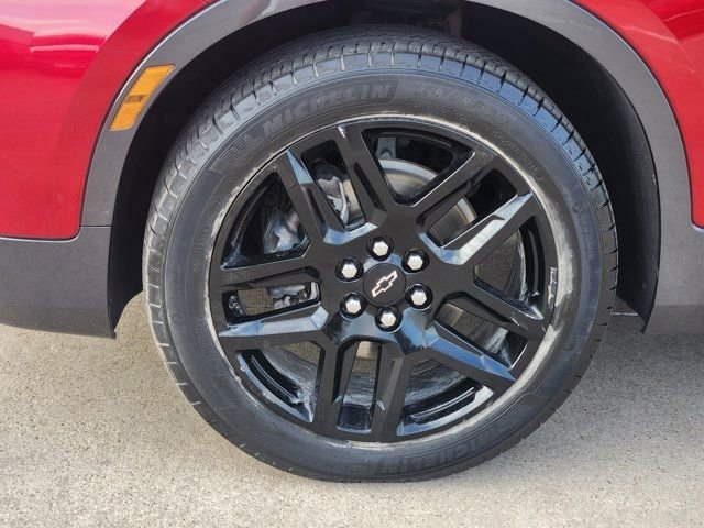 Used 2023 Chevrolet Blazer Premier w/ Driver Confidence II Package image 17