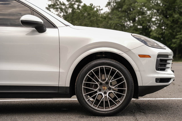 Used 2020 Porsche Cayenne AWD/4WD image 11