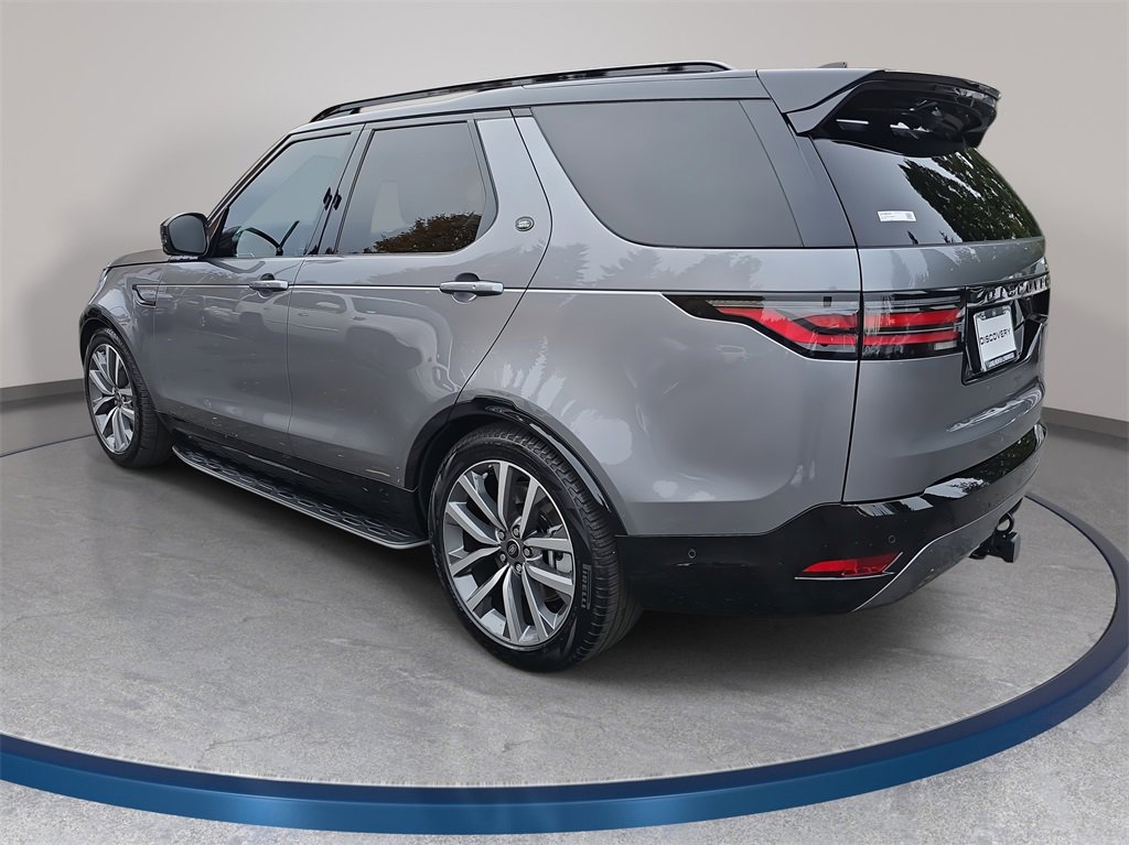 New 2025 Land Rover Discovery Dynamic SE image 7