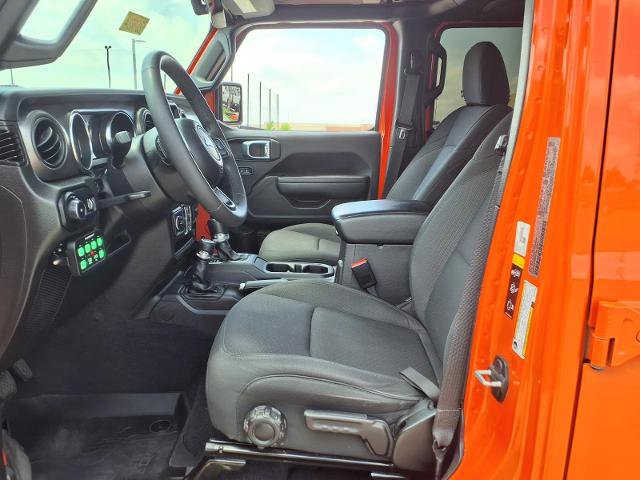 Used 2023 Jeep Wrangler Unlimited Sport AWD/4WD image 18