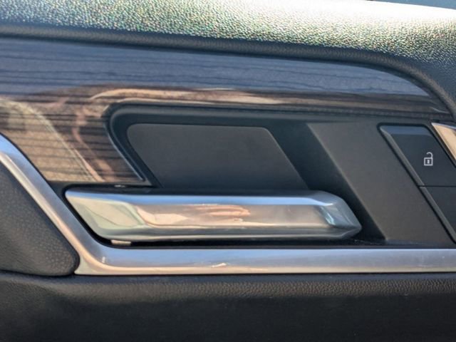 Used 2025 Chevrolet Silverado 1500 LT image 17