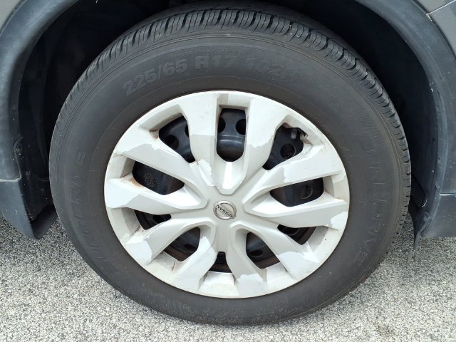 Used 2018 Nissan Rogue S FWD image 19