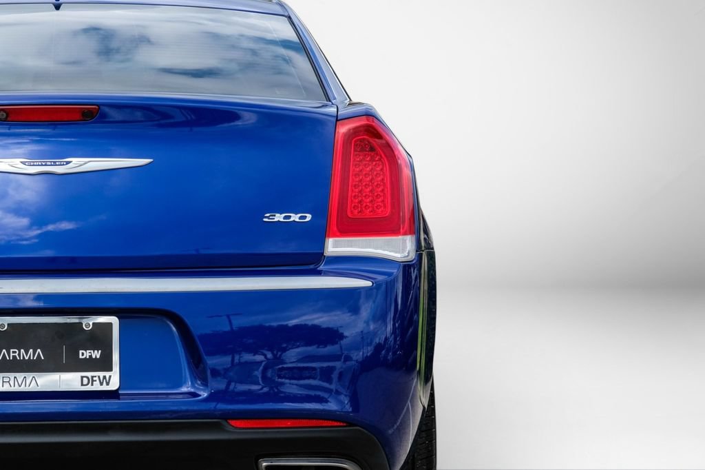 Used 2019 Chrysler 300 Touring w/ Chrome Appearance Package RWD image 51