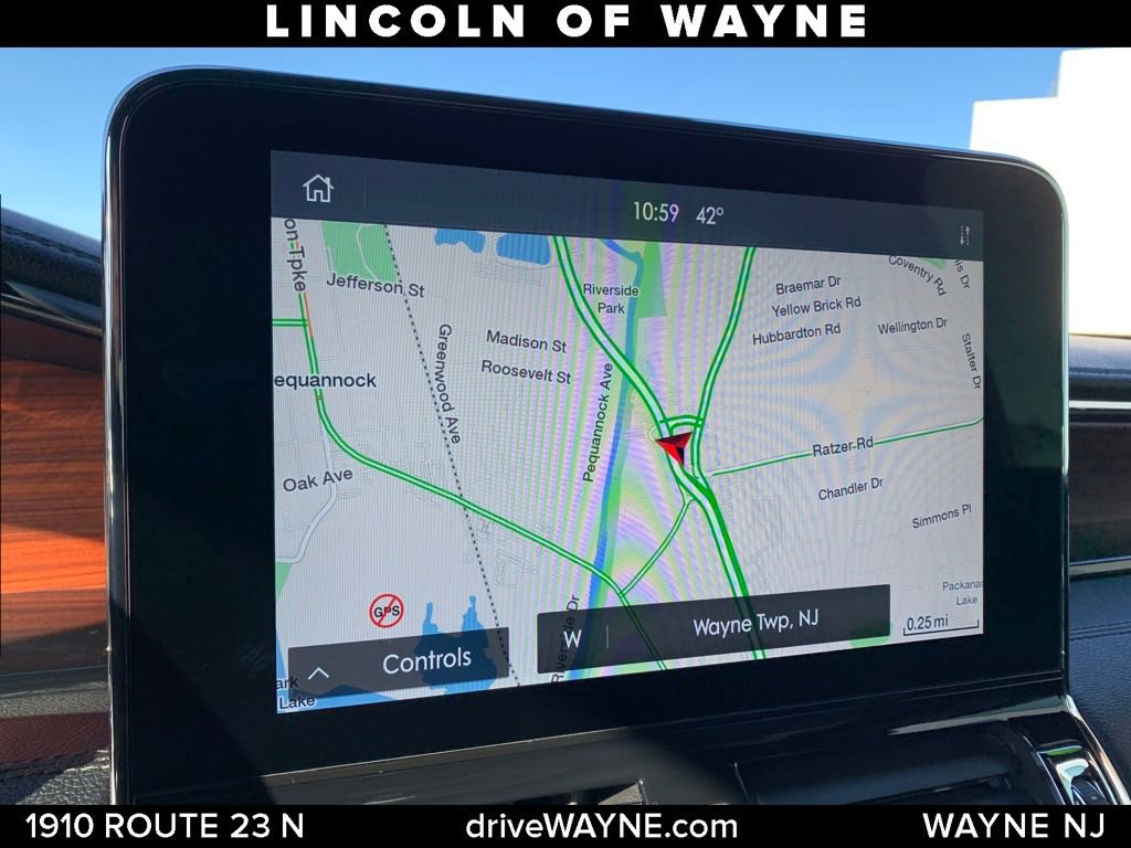 Used 2021 Lincoln Navigator Reserve w/ Luxury Package image 19