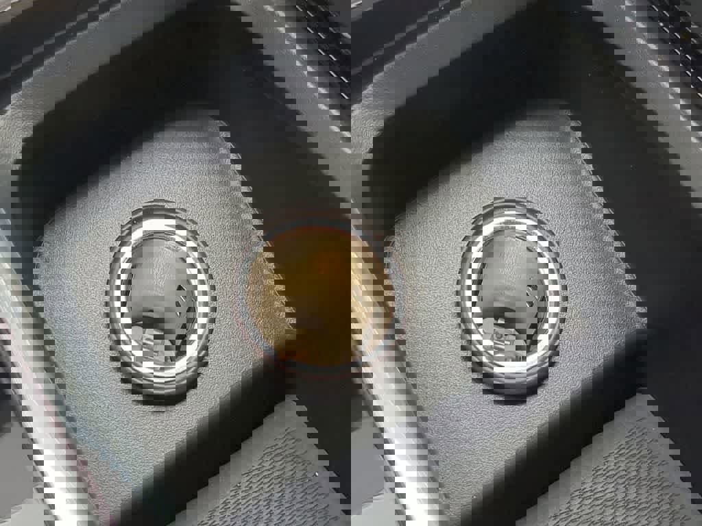 Certified 2026 Volvo XC60 B5 Plus w/ Protection Package Premier image 29