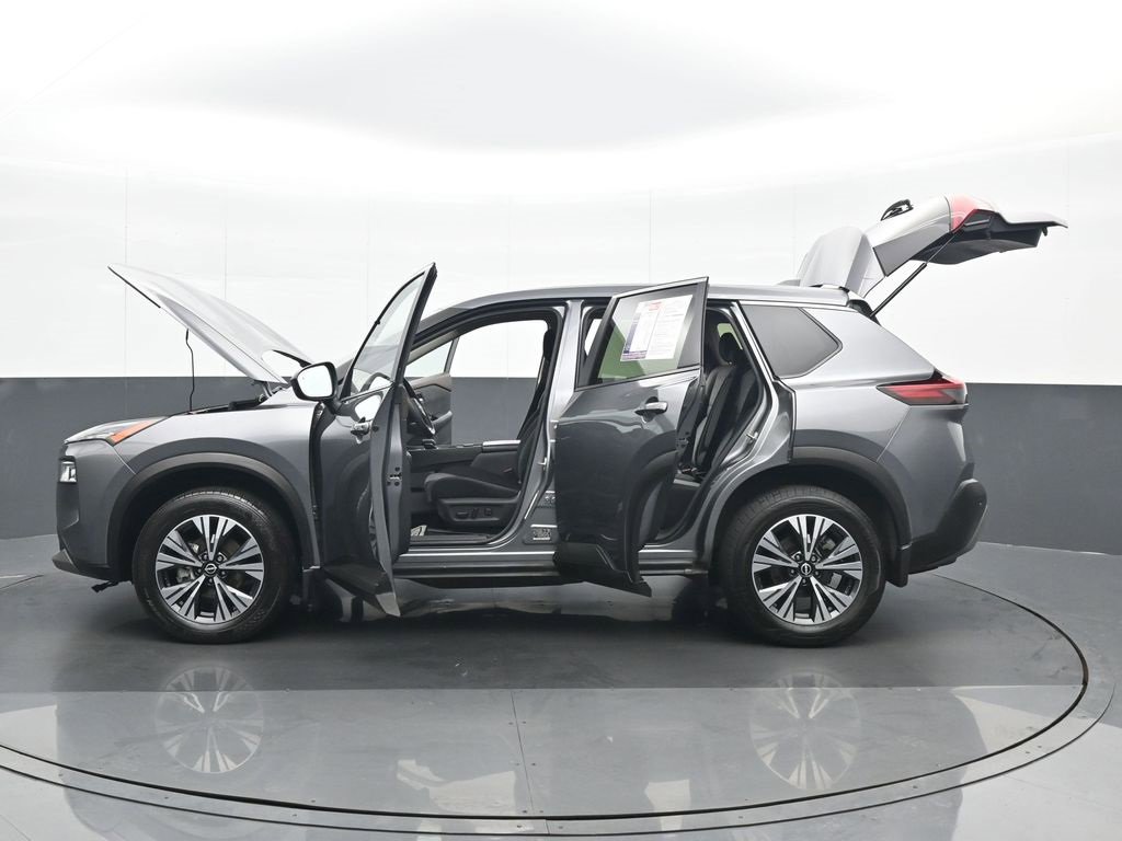 Used 2023 Nissan Rogue SV image 27