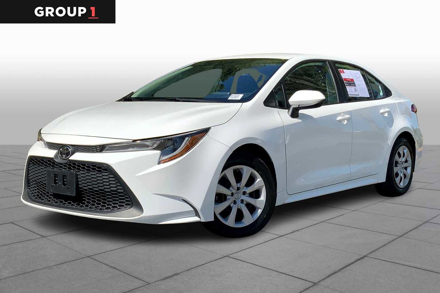 Used 2022 Toyota Corolla LE image 1