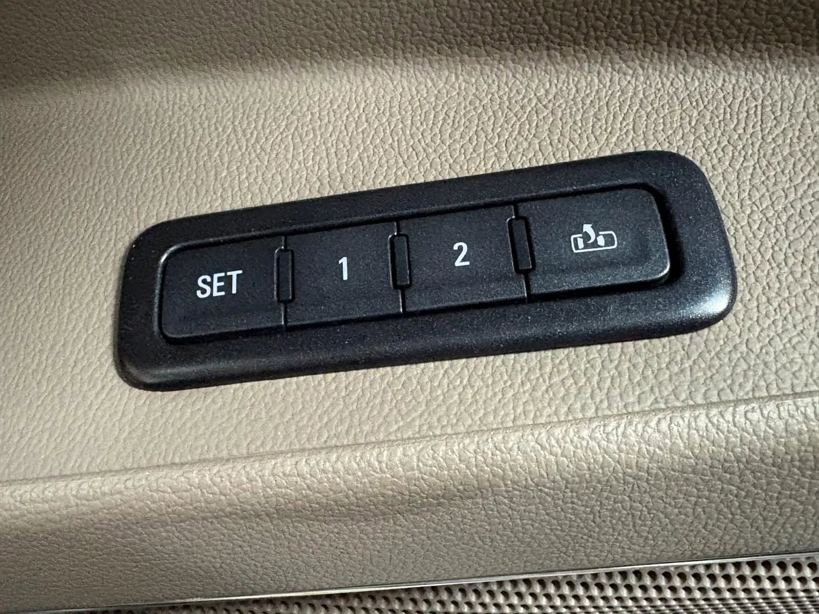 Used 2017 Chevrolet Tahoe Premier image 35