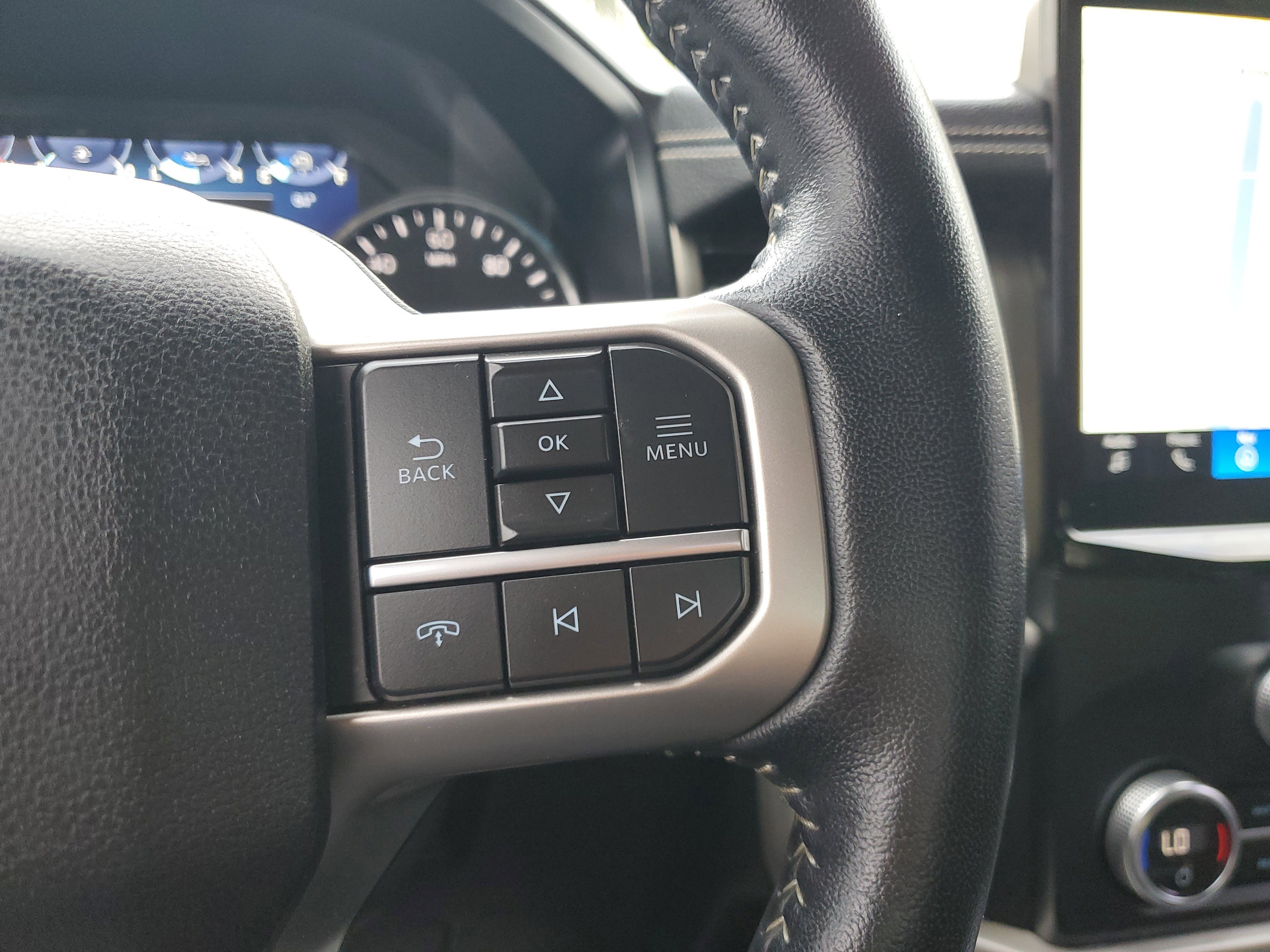 Used 2023 Ford Expedition XLT image 24