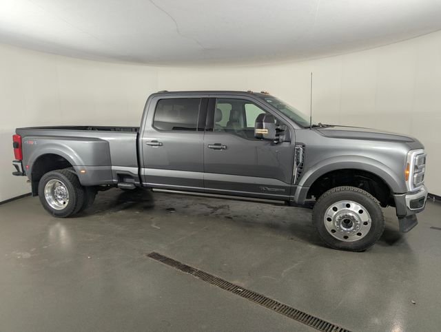 Used 2026 Ford F450 Lariat w/ Camper Package image 9