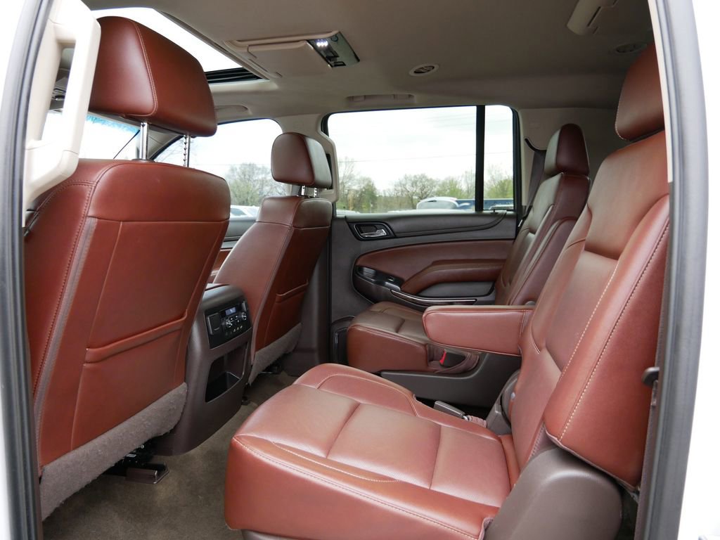 Used 2017 Chevrolet Suburban Premier AWD/4WD image 13