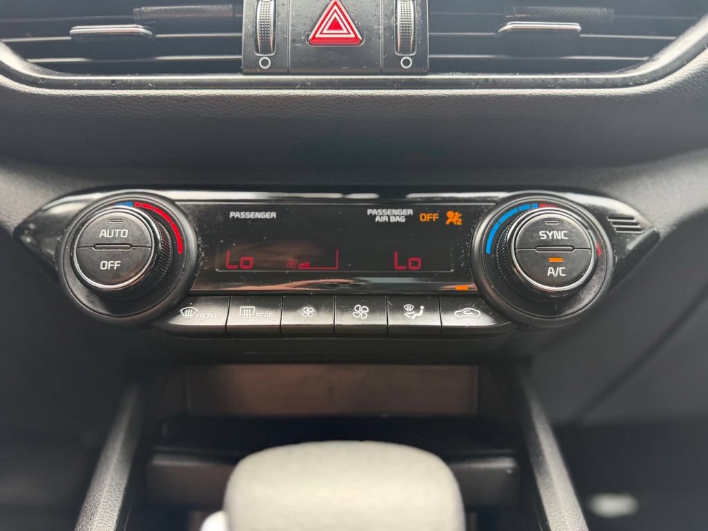 Used 2019 Kia Forte LXS FWD image 25