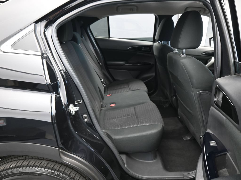 Used 2023 Mitsubishi Eclipse Cross LE image 32