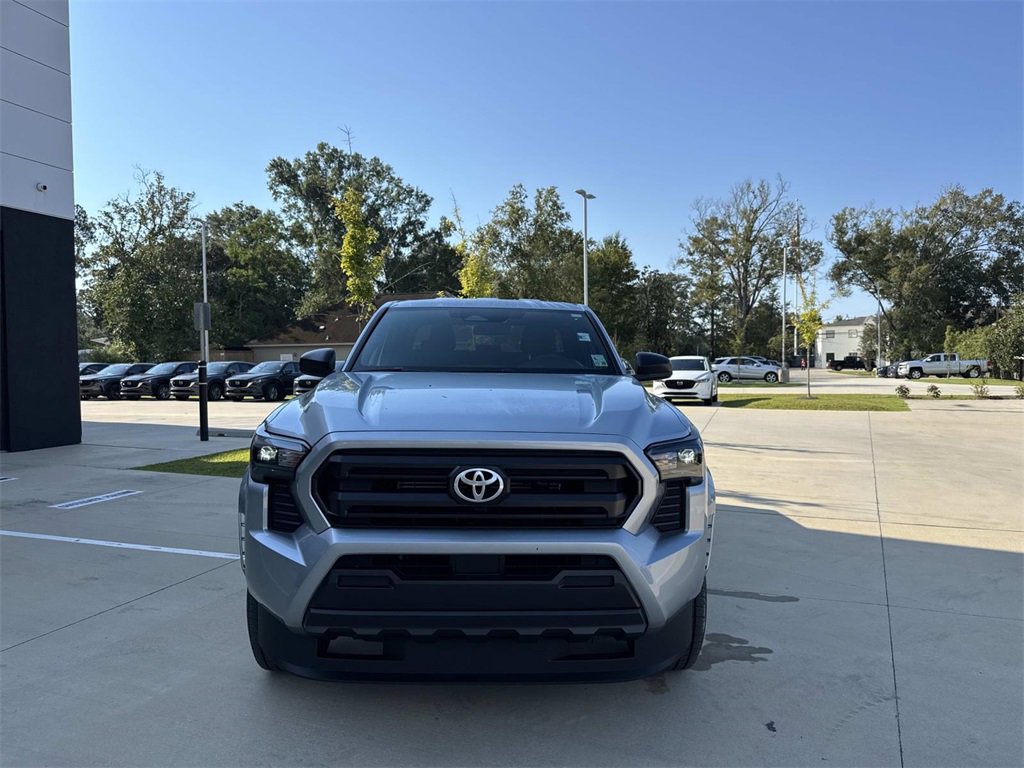 Used 2024 Toyota Tacoma SR image 2