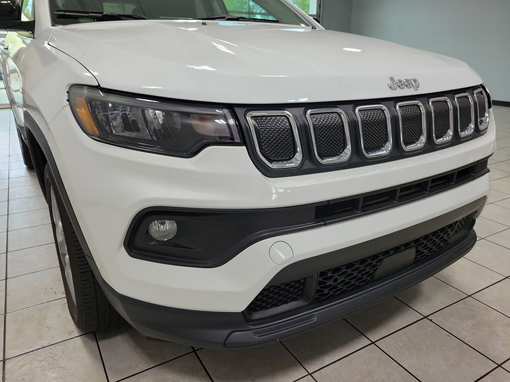 Used 2022 Jeep Compass Latitude AWD/4WD image 23