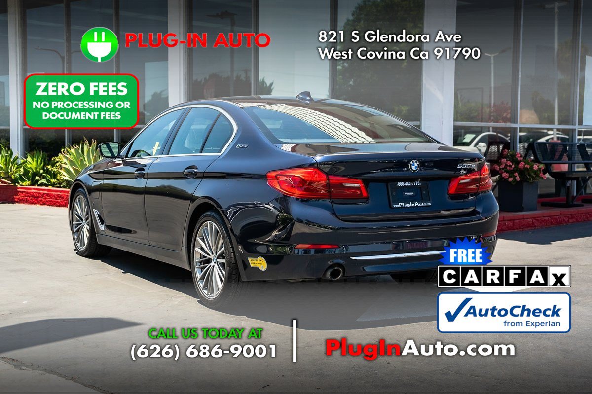 Used 2019 BMW 530e xDrive w/ Premium Package AWD/4WD image 2
