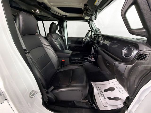 Used 2023 Jeep Wrangler Sahara image 28