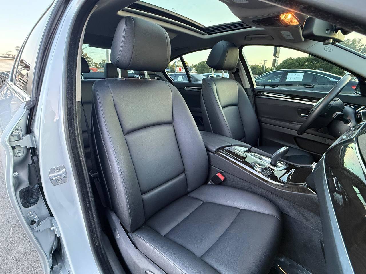 Used 2014 BMW 528i Sedan RWD image 24