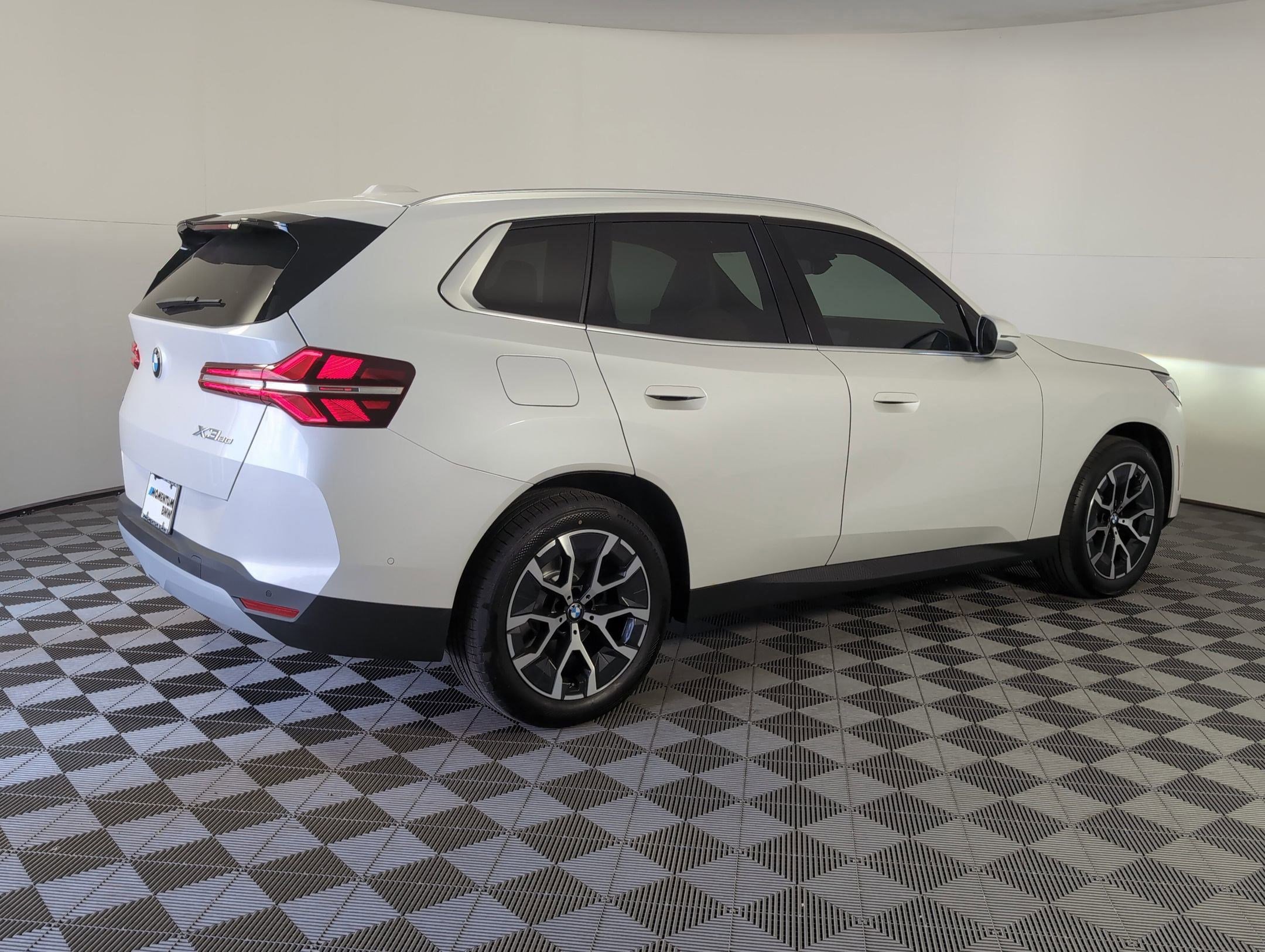 Used 2026 BMW X3 xDrive30 w/ Convenience Package image 7