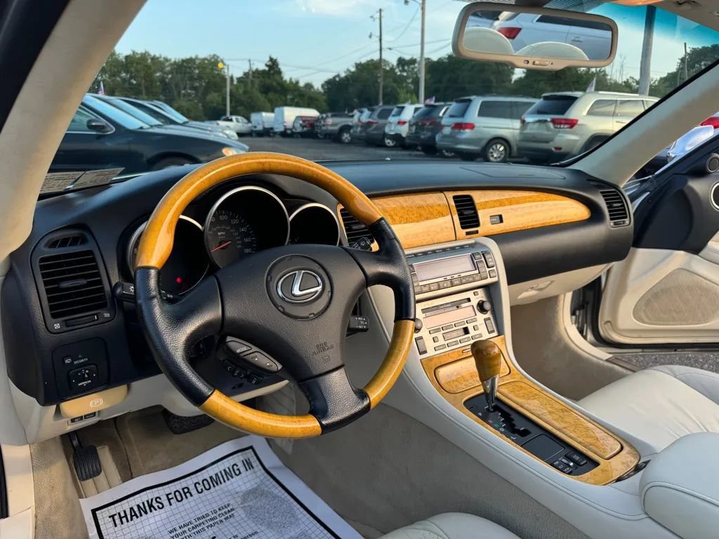 Used 2005 Lexus SC 430 Convertible image 23