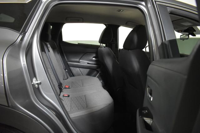 Used 2025 Nissan Kicks SV AWD/4WD image 29