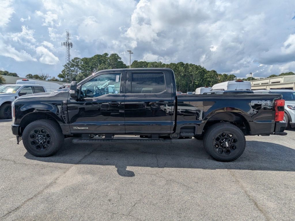 New 2026 Ford F250 Lariat w/ Black Appearance Package image 7