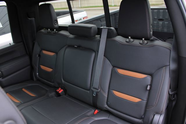 Used 2022 GMC Sierra 2500 AT4 w/ AT4 Preferred Package image 21