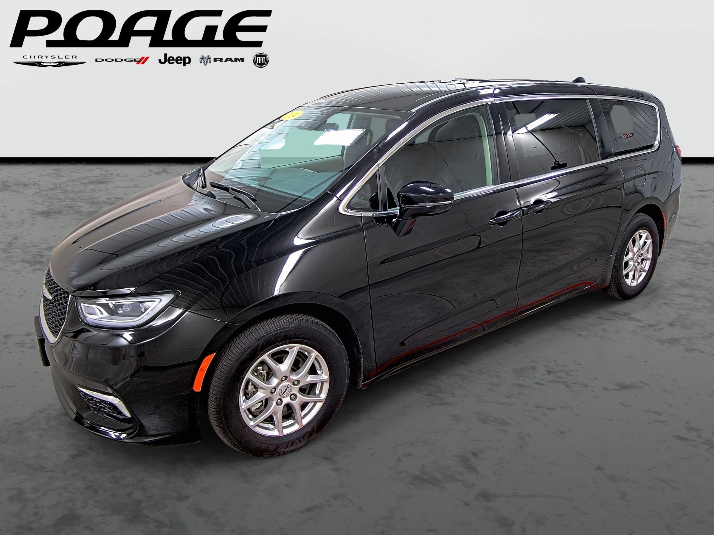Used 2024 Chrysler Pacifica Touring-L