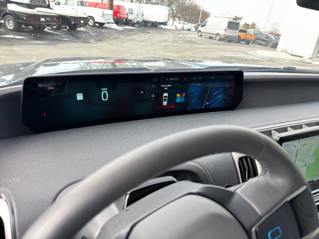 Used 2025 Ford Expedition Active image 12