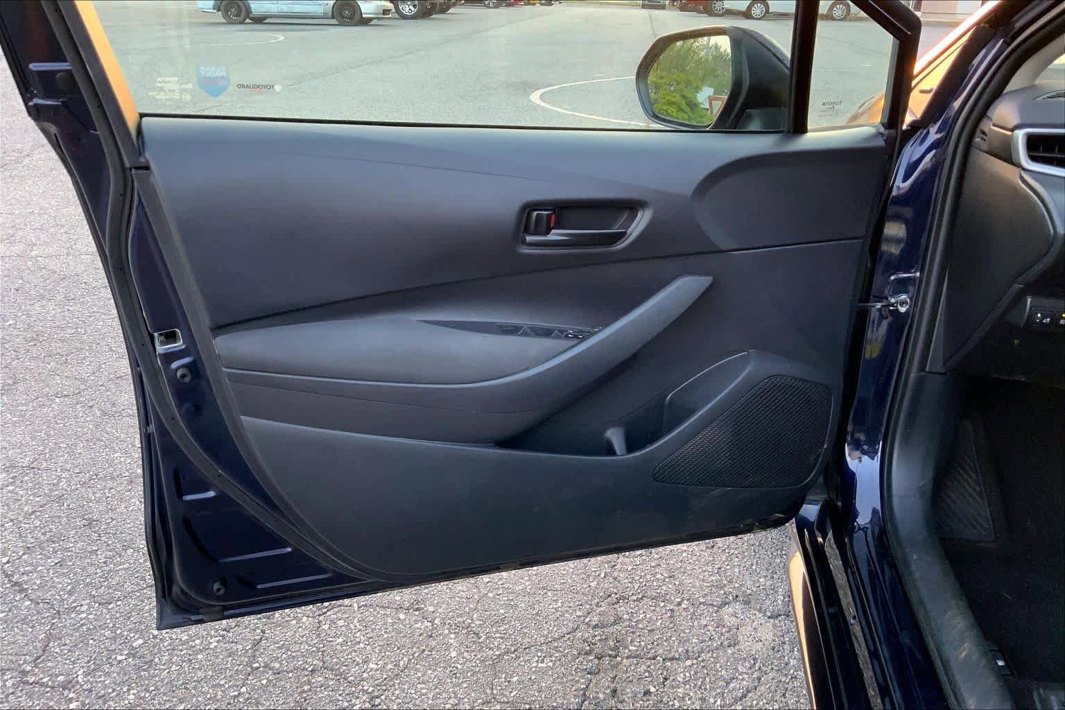 Used 2023 Toyota Corolla LE FWD image 21