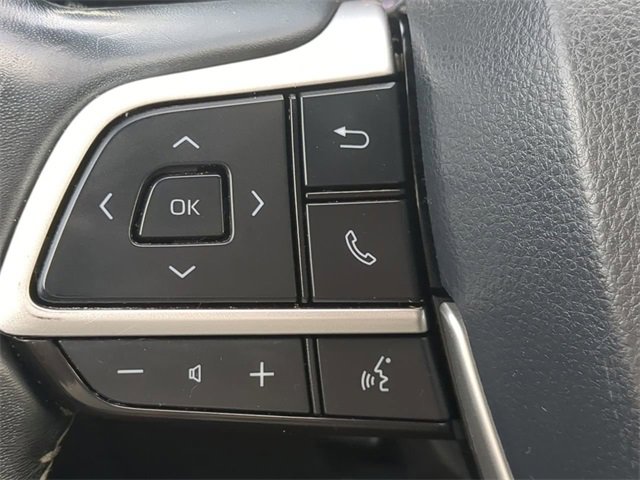 Used 2022 Toyota Highlander XLE image 24