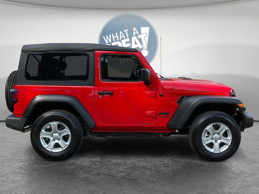 Certified 2022 Jeep Wrangler Sport AWD/4WD image 2